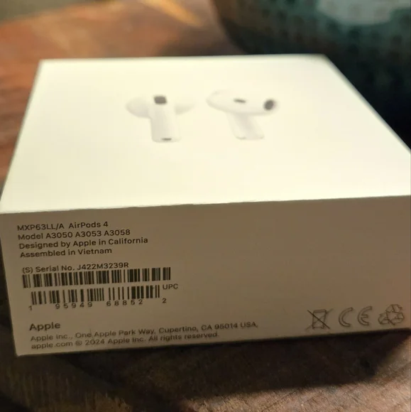 Apple AirPods 4 / Model A3050 / Brand New